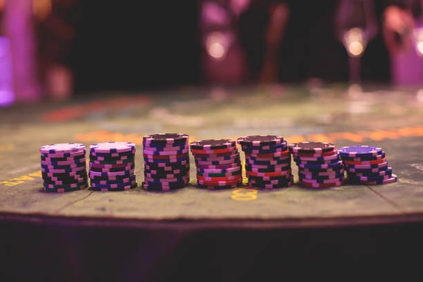 nusa4d mobile app interface showing live tables and sportsbook markets